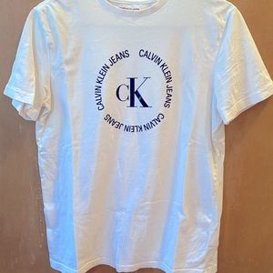 White Calvin Klein t shirt XS mens
